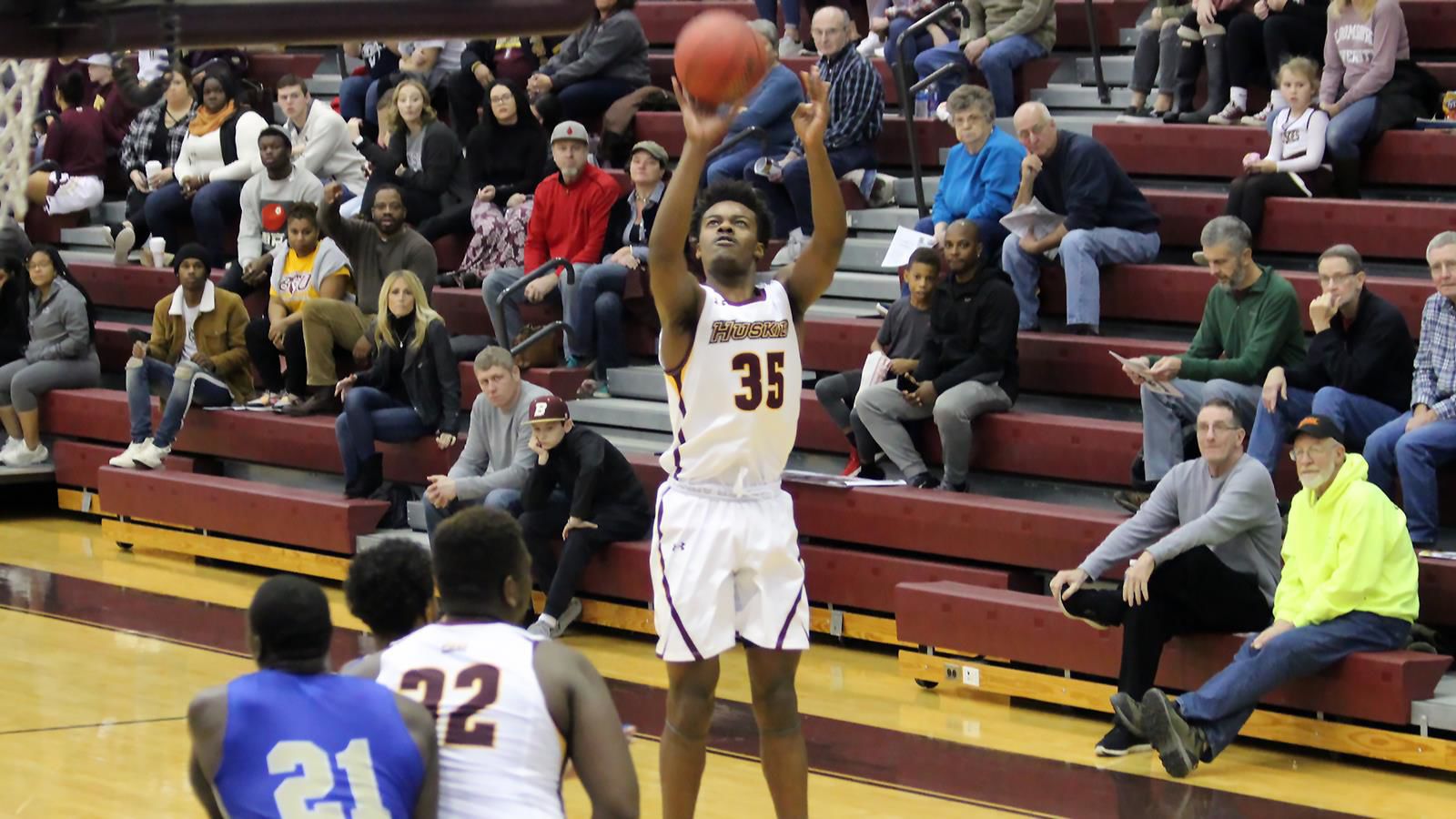 Men's Basketball Falls At Division I Saint Francis Tuesday Night
